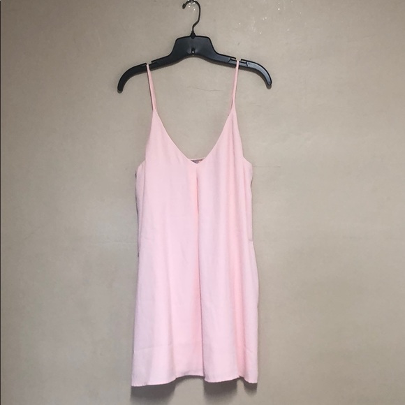 Tobi • light pink v-neck shift mini dress - Picture 2 of 6